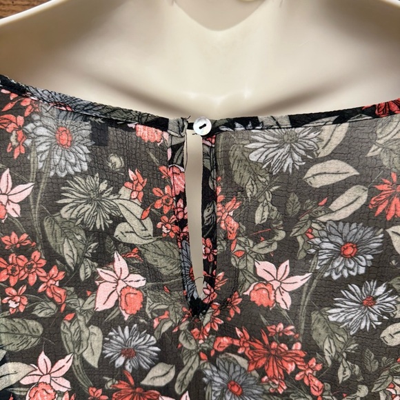 Jodifl size small Floral V-Neck Tie-Front Blouse long sleeve ruffles - Picture 6 of 10